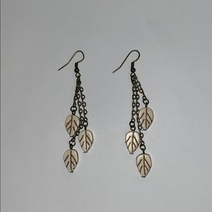 Leaf earrings!